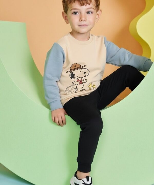 Alternative view of Ensemble garçon “SNOOPY” – Beige & Bleu Ciel (Sweat + Jogging)