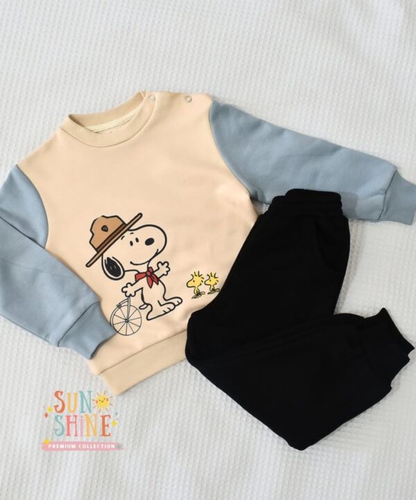 Ensemble garçon “SNOOPY” – Beige & Bleu Ciel (Sweat + Jogging) – Image 3
