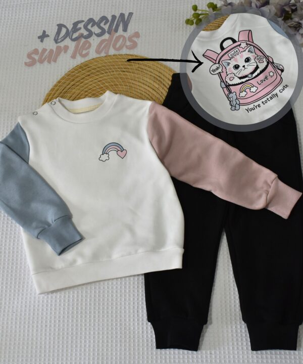 Ensemble Jogging “Petit Chat Backpack” – Multicolore – Image 3