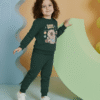 Ensemble jogging enfant “Capybara vert foncé” – coton premium OEKO-TEX®