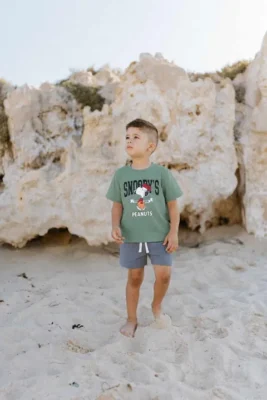 Ensemble Été Enfant - T-shirt Vert Snoopy et Short Gris