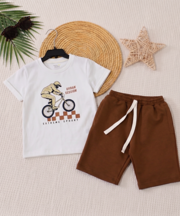 Ensemble Été - T-shirt Blanc "Urban Session" et Short Marron
