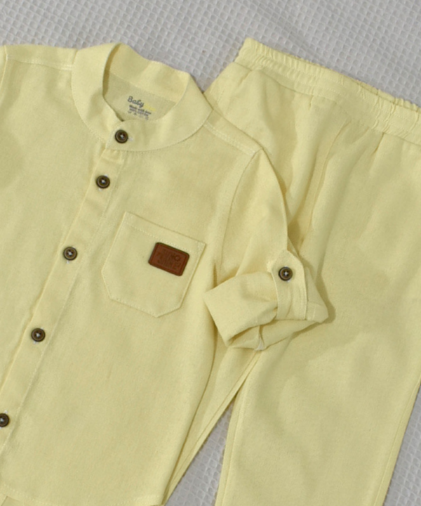 Alternative view of Ensemble en Lin Garçon – Jaune Poussin  – Pantalon et Chemise à Manches Longues | Babyboo