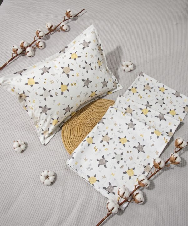 Parure de Lit Bébé 100% Coton "Petites Tortues Marines" - 3 Pièces
