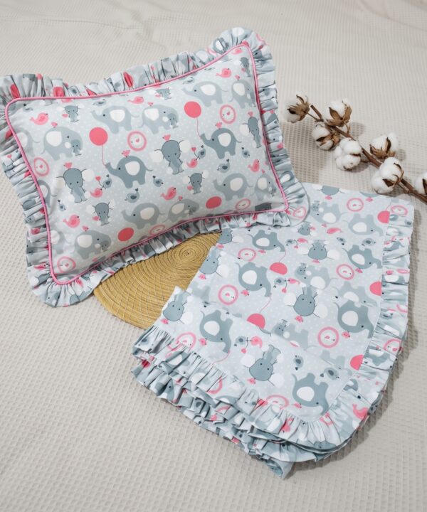 Parure de Lit Bébé Pur Coton à Volants – Motif Éléphants et Ballons